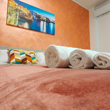 Ri.Mi. Rooms Бари Экстерьер фото