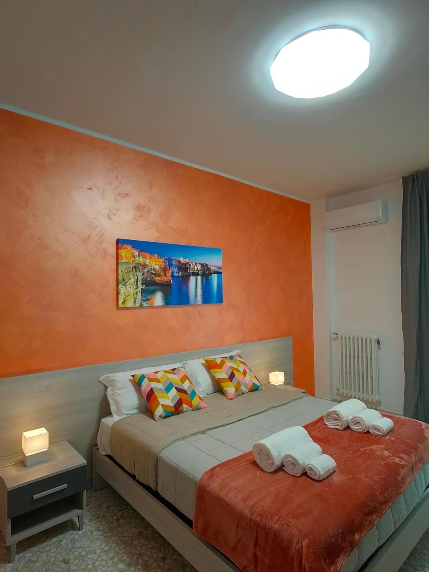 Ri.Mi. Rooms Бари Экстерьер фото